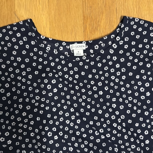 J Crew size small short sleeve - Picture 2 of 3
